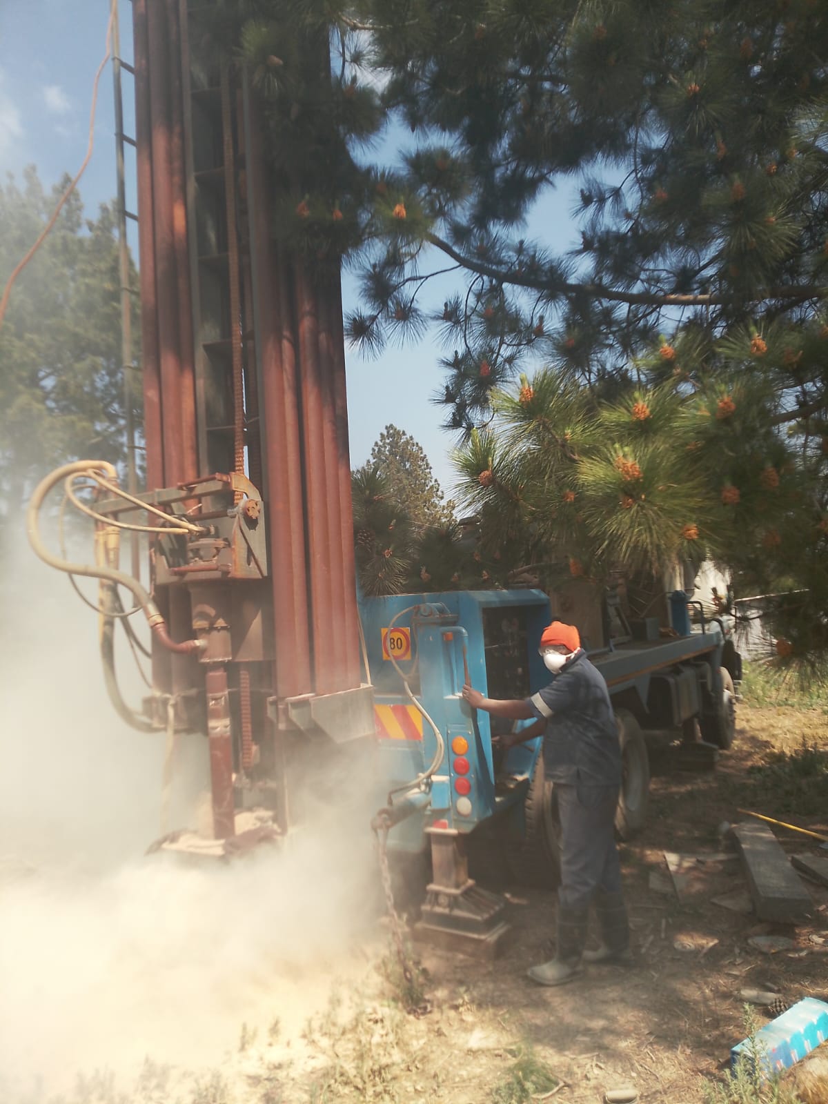 McFranc geophysical and drilling preparation on site